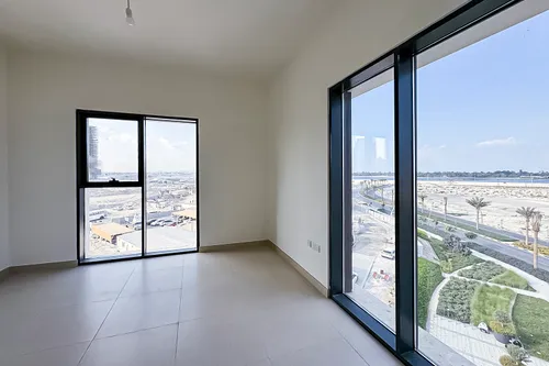 2 Bedrooms Apartment in Azure Beach Residence