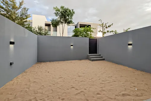 3 Bedrooms Townhouse in Robinia