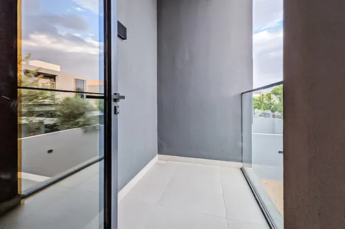 3 Bedrooms Townhouse in Robinia