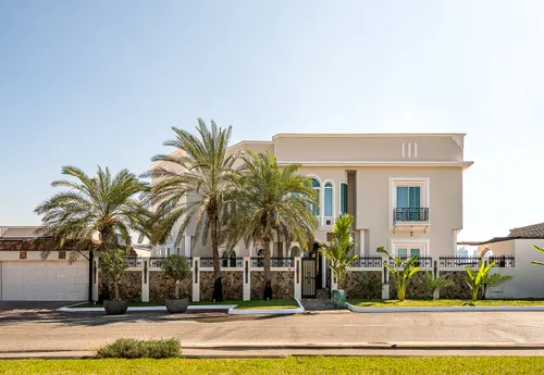5 Bedrooms Villa in Al Bahia 1