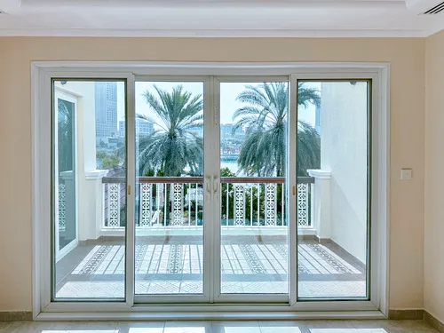 5 Bedrooms Villa in Royal Marina Villas