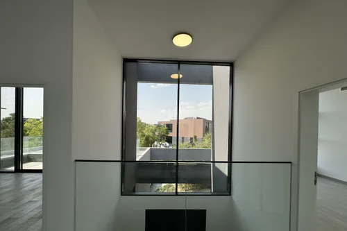 4 Bedrooms Villa in Sendian