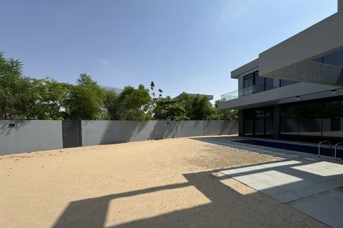 4 Bedrooms Villa in Sendian