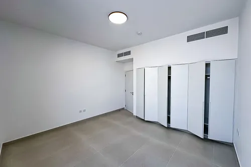 4 Bedrooms Townhouse in Robinia