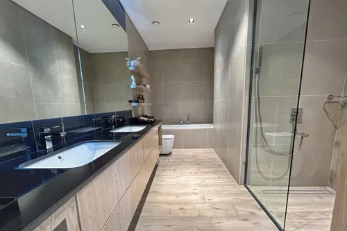 4 Bedrooms Villa in Hayyan