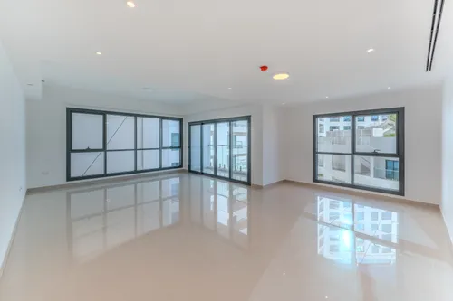 3 Bedrooms Apartment in Al Faridah