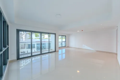 3 Bedrooms Apartment in Al Faridah