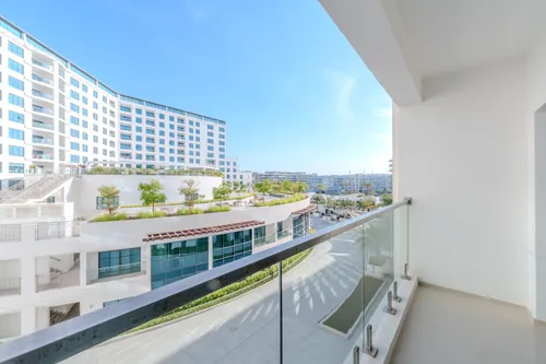 3 Bedrooms Apartment in Al Faridah