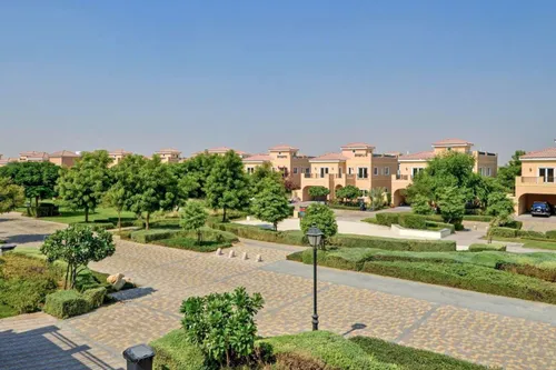 5 Bedrooms Villa in The Centro