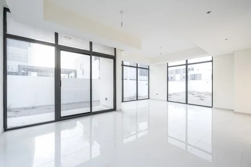 6 Bedrooms Villa in Aurum Villas