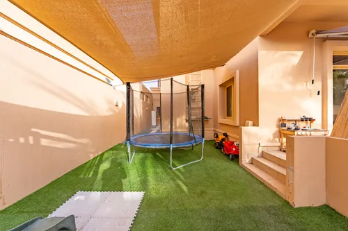 4 Bedrooms Villa in Gardenia