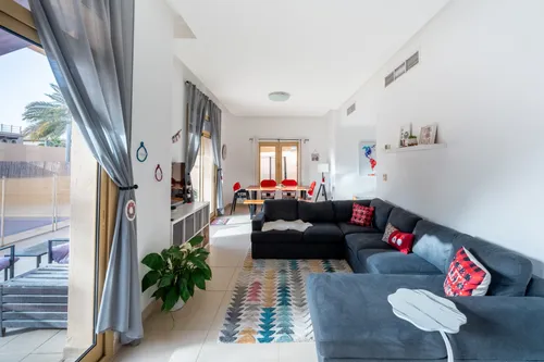 4 Bedrooms Villa in Gardenia