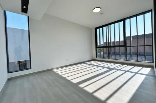 4 Bedrooms Villa in Robinia