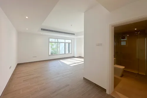 4 Bedrooms Villa in Al Manara