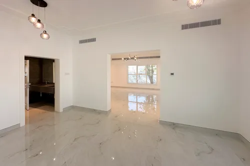 4 Bedrooms Villa in Al Manara