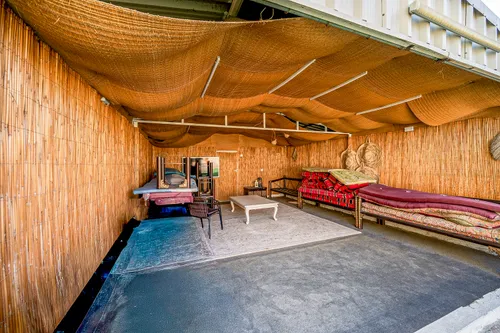 5 Bedrooms Villa in Al Rahmaniya 1