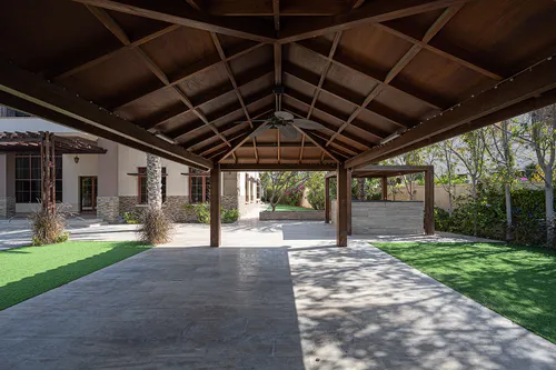 5 Bedrooms Villa in The Mansions