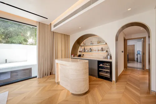4 Bedrooms Villa in Jumeirah 2 Villas