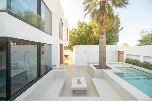 4 Bedrooms Villa in Jumeirah 2 Villas