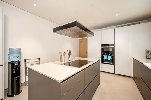 4 Bedrooms Villa in Jumeirah 2 Villas