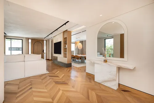 4 Bedrooms Villa in Jumeirah 2 Villas