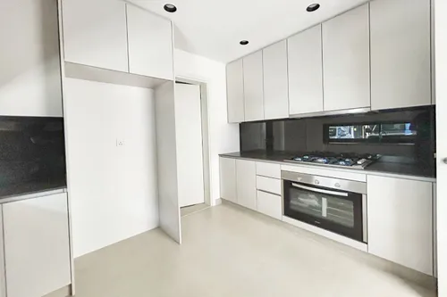 3 Bedrooms Townhouse in Robinia