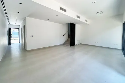 3 Bedrooms Townhouse in Robinia