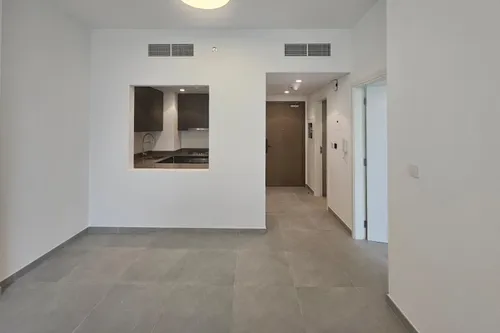 Tenanted | Closed Kitchen | 2 Bathroom | Resale