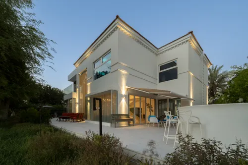 4 Bedrooms Villa in Entertainment Foyer