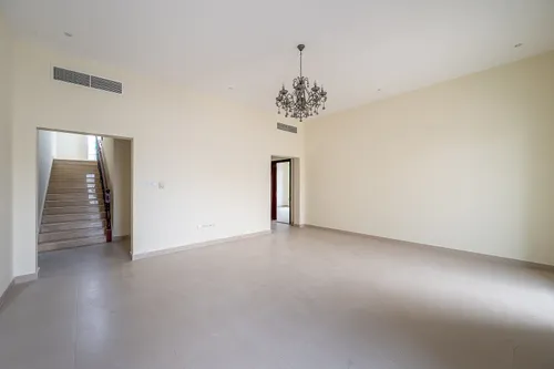 6 Bedrooms Villa in Al Warqa'a 4