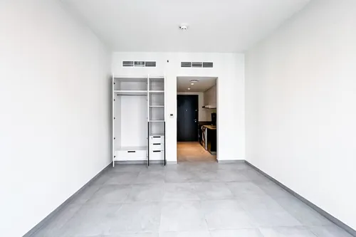 Apartment in The Riff 4