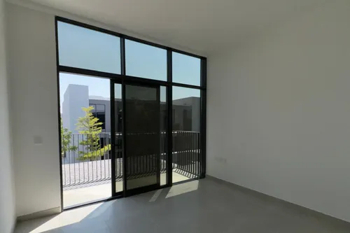 4 Bedrooms Townhouse in Kaya