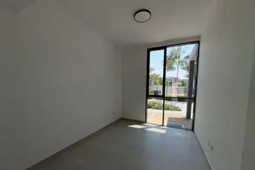 4 Bedrooms Townhouse in Kaya