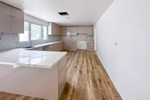 5 Bedrooms Villa in Jumeirah 1 Villas