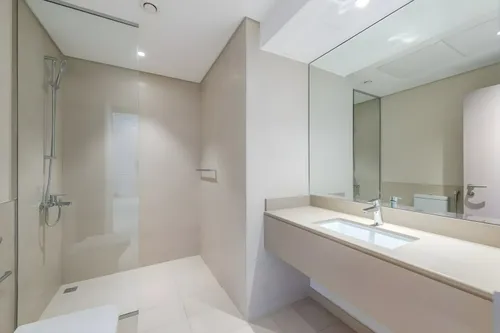  Apartment in Waters Edge