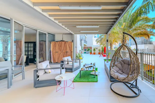 3 Bedrooms Apartment in Building C