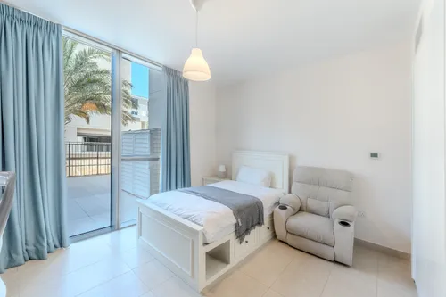 3 Bedrooms Apartment in Building C