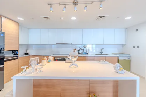3 Bedrooms Apartment in Building C