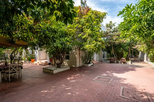 5 Bedrooms Villa in Al Barsha 3 Villas
