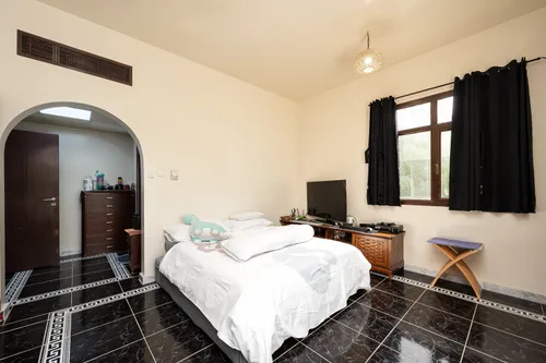 5 Bedrooms Villa in Al Barsha 3 Villas