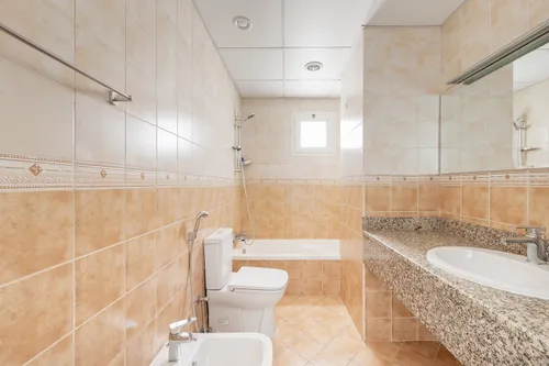 4 Bedrooms Villa in Nakheel Villas