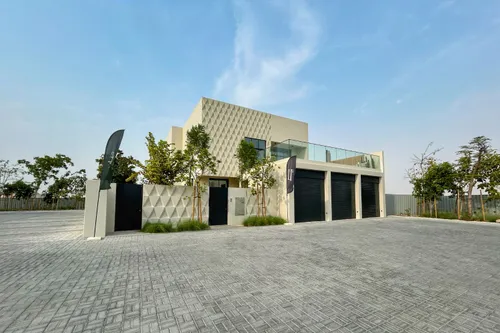 3 Bedrooms Townhouse in Hayyan