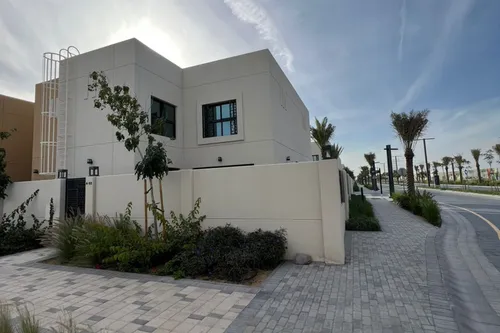 4 Bedrooms Townhouse in Sharjah Sustainable City