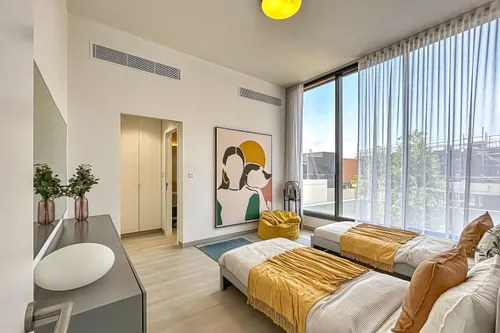 5 Bedrooms Townhouse in Tilal City A