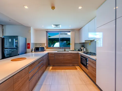 4 Bedrooms Villa in Redwoods
