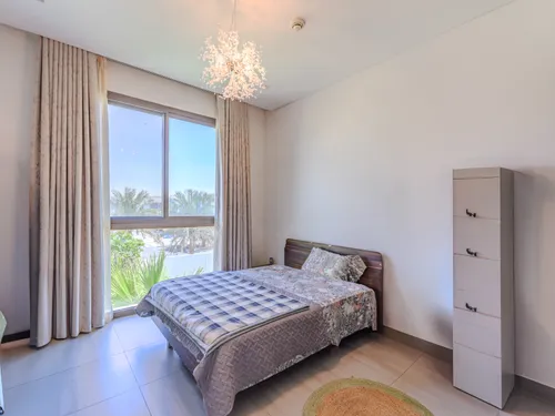 4 Bedrooms Villa in Redwoods