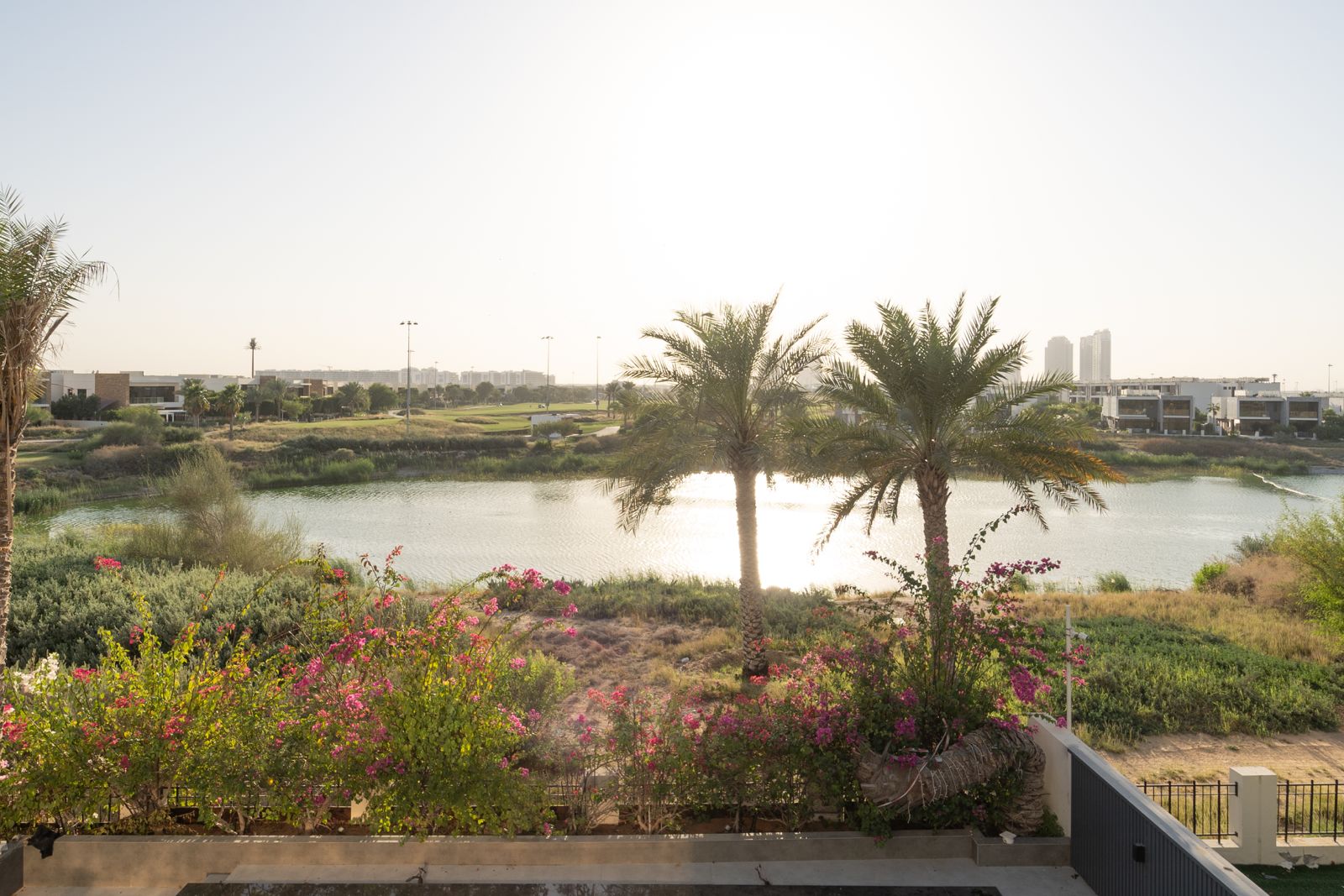 5 Bedrooms Villa in Picadilly Green