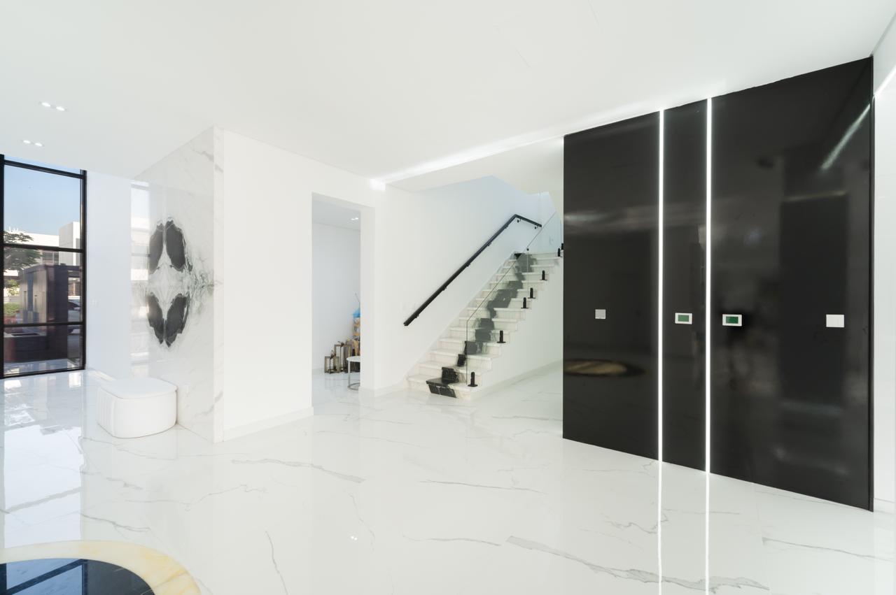 5 Bedrooms Villa in Picadilly Green