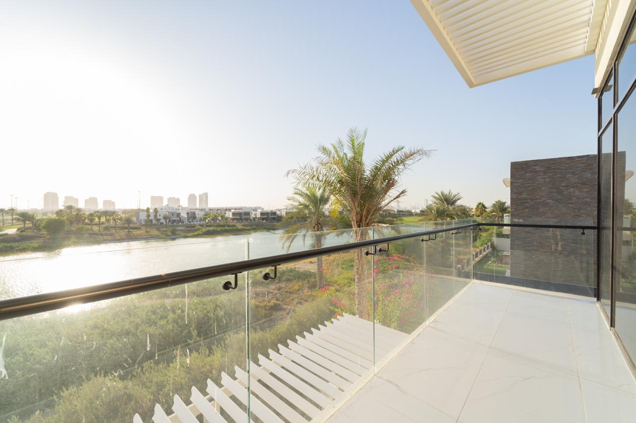 5 Bedrooms Villa in Picadilly Green