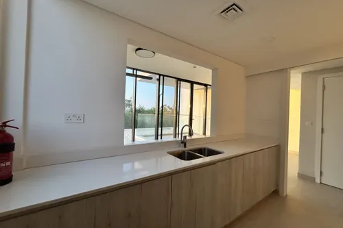 Freehold Prime Location | Front facing | balcony